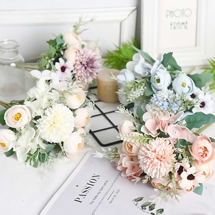 Mga Artipisyal na Bulaklak